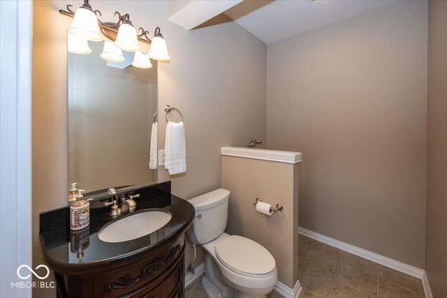 16802 Oak Manor Drive, Westfield, IN 46074