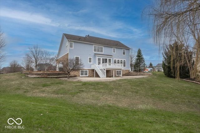 16802 Oak Manor Drive, Westfield, IN 46074