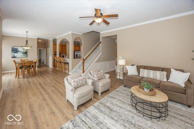 16802 Oak Manor Drive, Westfield, IN 46074