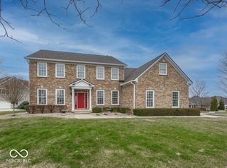 16802 Oak Manor Drive, Westfield, IN 46074