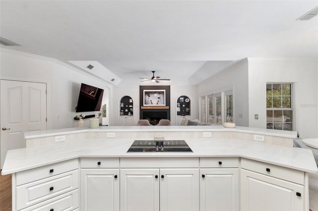 11121 NW 15TH PLACE, Gainesville, FL 32606