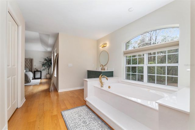 11121 NW 15TH PLACE, Gainesville, FL 32606