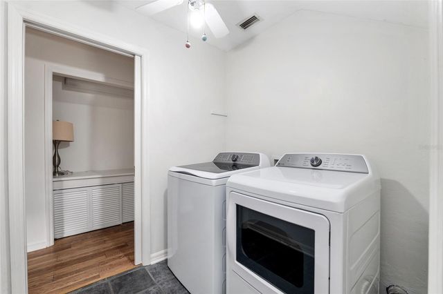 11121 NW 15TH PLACE, Gainesville, FL 32606