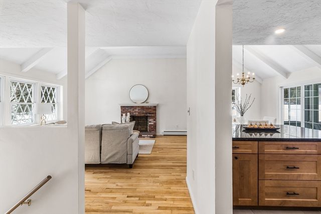 3 Thayer Rd, Medway, MA 02053