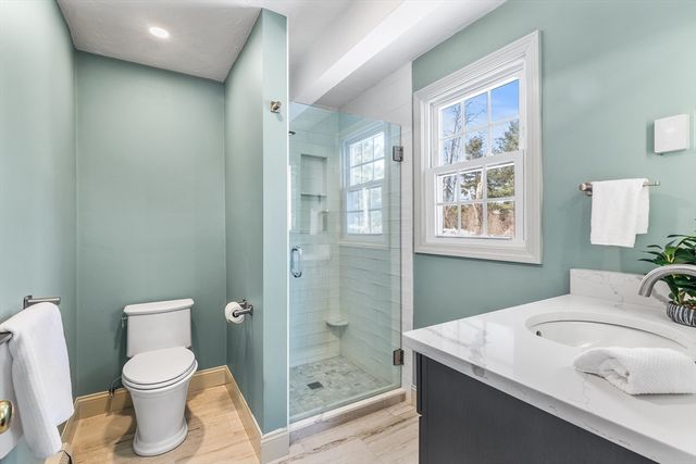 3 Thayer Rd, Medway, MA 02053