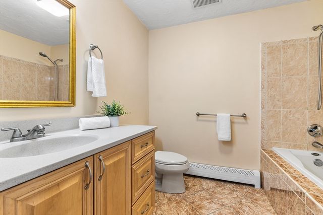 3 Thayer Rd, Medway, MA 02053