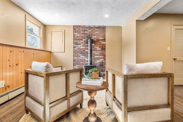 3 Thayer Rd, Medway, MA 02053