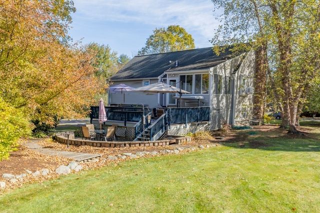 3 Thayer Rd, Medway, MA 02053