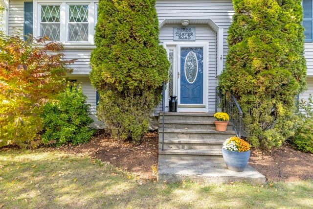3 Thayer Rd, Medway, MA 02053