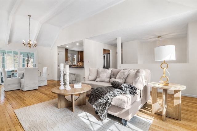 3 Thayer Rd, Medway, MA 02053