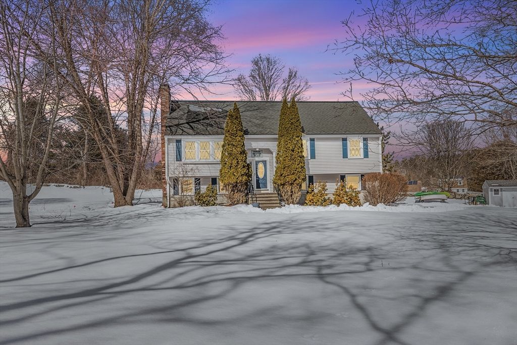 3 Thayer Rd, Medway, MA 02053