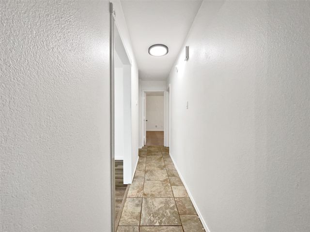 5205 Foley Drive, Arlington, TX 76013