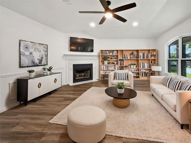5205 Foley Drive, Arlington, TX 76013