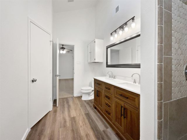 5205 Foley Drive, Arlington, TX 76013