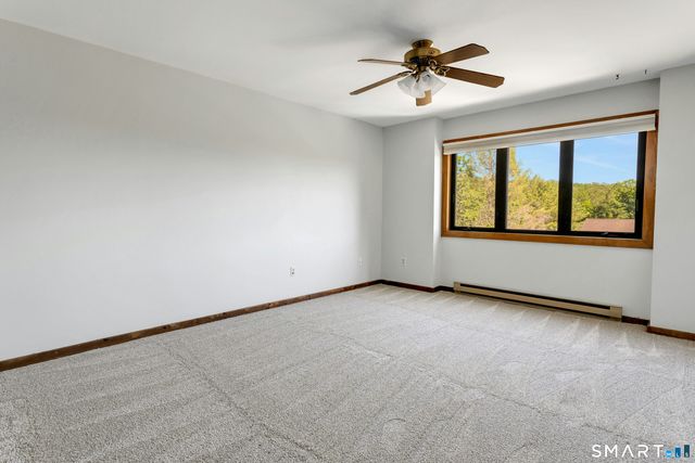 18 Twin Oaks 18, New Milford, CT 06776