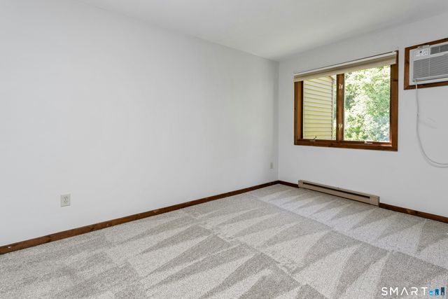 18 Twin Oaks 18, New Milford, CT 06776