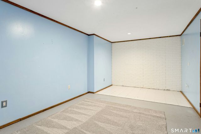 18 Twin Oaks 18, New Milford, CT 06776