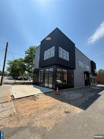 400 Washington Avenue, Bergenfield, NJ 07621