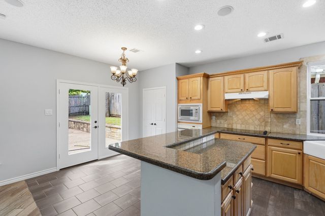 3517 Paint Brush Lane, Bedford, TX 76021