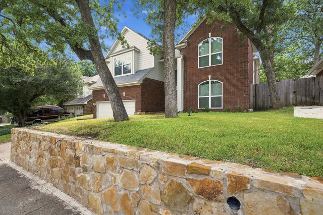 3517 Paint Brush Lane, Bedford, TX 76021