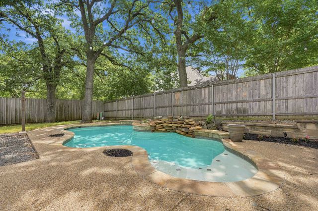 3517 Paint Brush Lane, Bedford, TX 76021