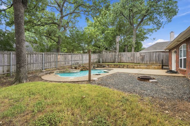 3517 Paint Brush Lane, Bedford, TX 76021