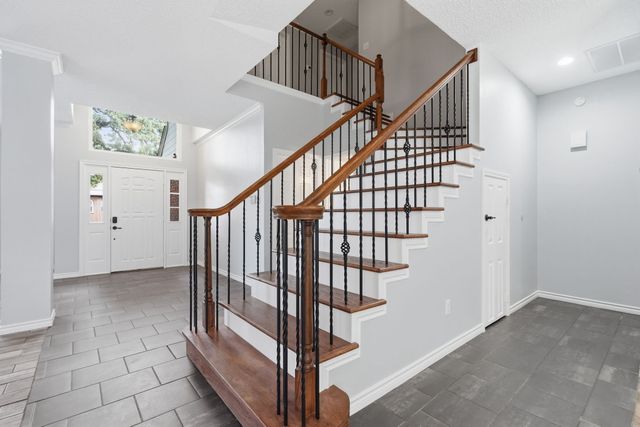 3517 Paint Brush Lane, Bedford, TX 76021
