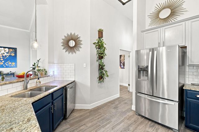 302 N Carriage Hills DR, Georgetown, TX 78626