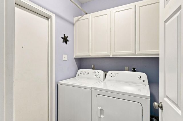 302 N Carriage Hills DR, Georgetown, TX 78626