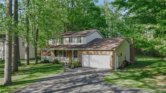 141 Tiffany Lane, Elma, NY 14086