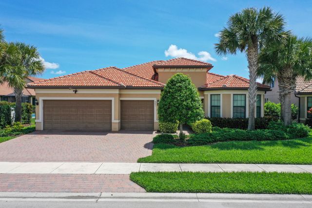 301 SE Huntington Circle, Port St. Lucie, Port St Lucie, FL 34984