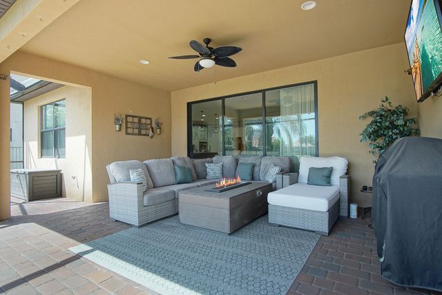 301 SE Huntington Circle, Port St. Lucie, Port St Lucie, FL 34984