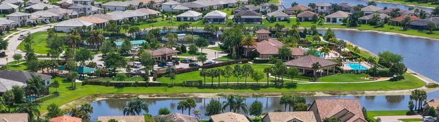 301 SE Huntington Circle, Port St. Lucie, Port St Lucie, FL 34984