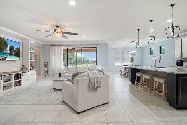 301 SE Huntington Circle, Port St. Lucie, Port St Lucie, FL 34984