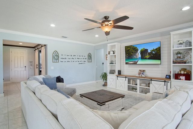 301 SE Huntington Circle, Port St. Lucie, Port St Lucie, FL 34984
