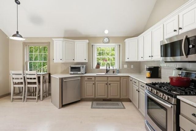 15465 Broadway Street, Lowell, IN 46356