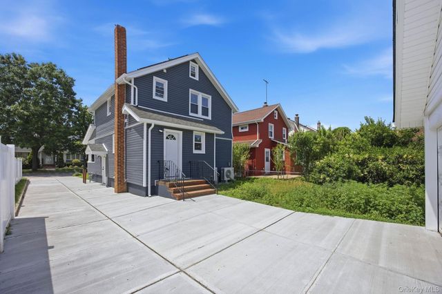 107 E Saint Marks Place, Valley Stream, NY 11580