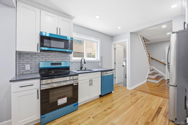 107 E Saint Marks Place, Valley Stream, NY 11580