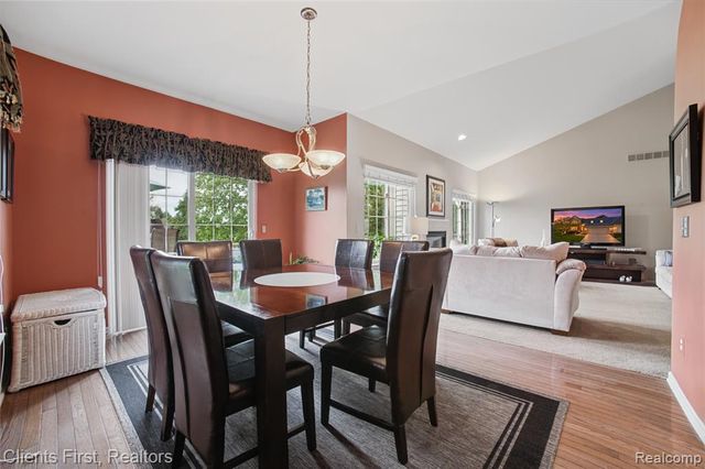 47885 Vistas Circle Drive 70, Canton, MI 48188