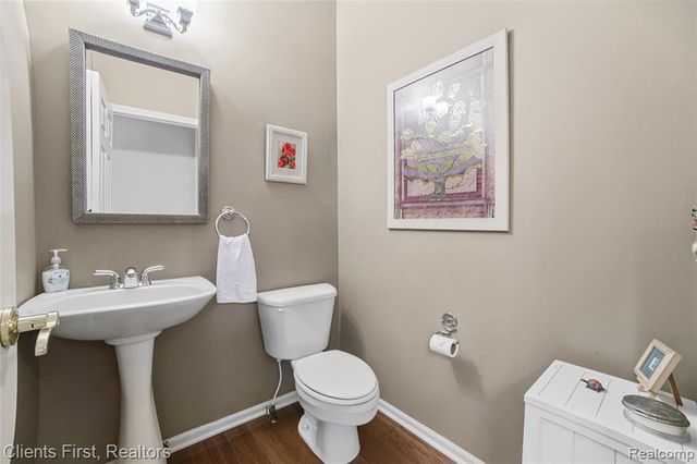 47885 Vistas Circle Drive 70, Canton, MI 48188