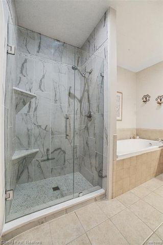 47885 Vistas Circle Drive 70, Canton, MI 48188