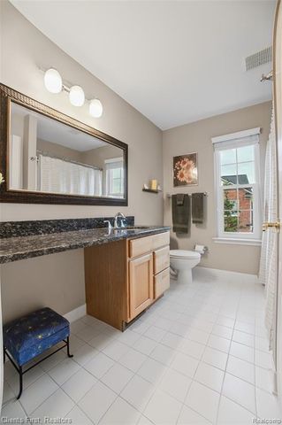 47885 Vistas Circle Drive 70, Canton, MI 48188