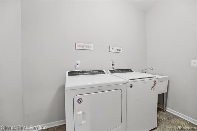 47885 Vistas Circle Drive 70, Canton, MI 48188