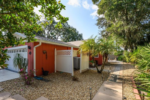 14 FORT CAROLINE LANE, Palm Coast, FL 32137