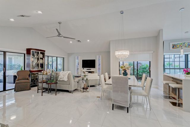 156 Coventry Place, Palm Beach Gardens, FL 33418