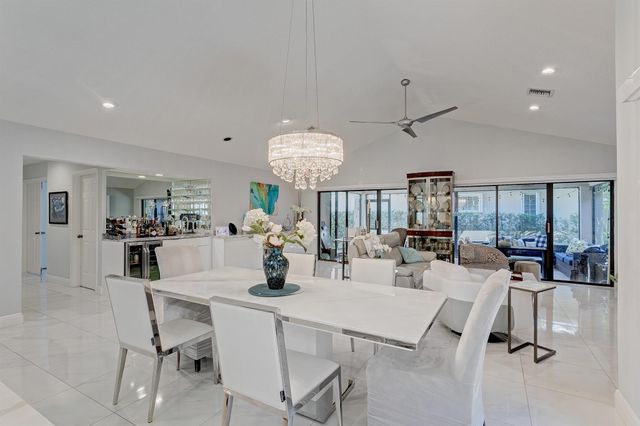 156 Coventry Place, Palm Beach Gardens, FL 33418