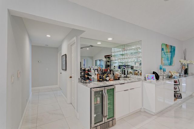 156 Coventry Place, Palm Beach Gardens, FL 33418