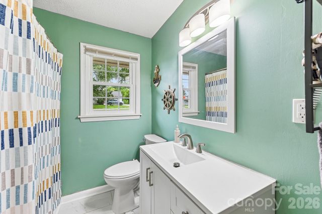 933 Clanton Road, Charlotte, NC 28217