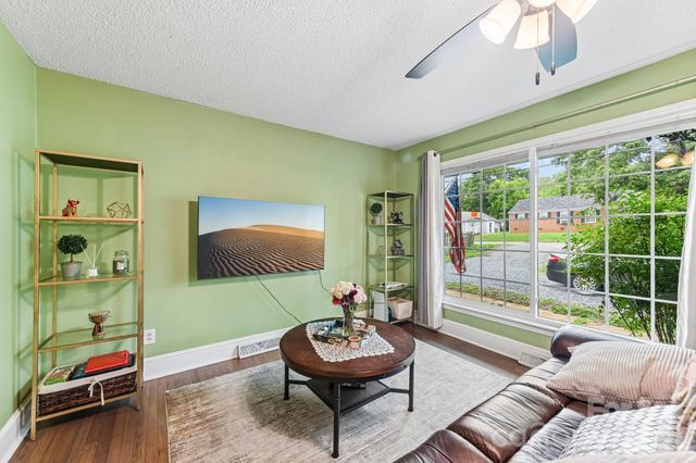 933 Clanton Road, Charlotte, NC 28217
