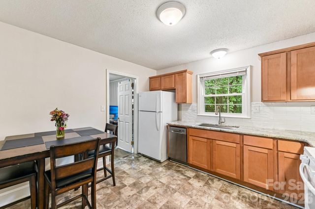 933 Clanton Road, Charlotte, NC 28217